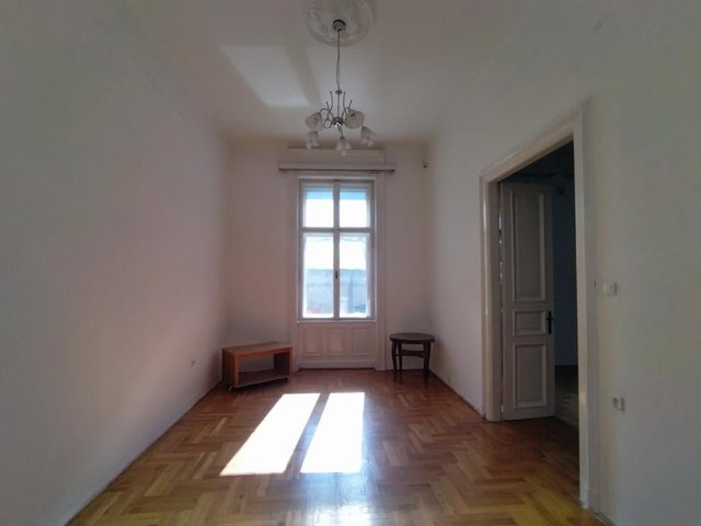 Kiadó iroda, Budapesten, VI. kerületben, Teréz körúton