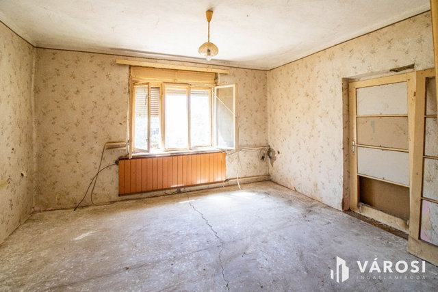Eladó családi ház, Szabadkígyóson 11 M Ft, 2 szobás