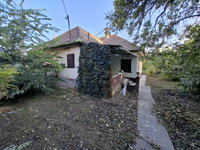 Eladó családi ház, Úrin 30 M Ft, 3+1 szobás
