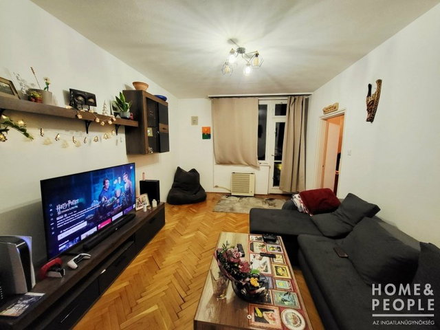 Eladó téglalakás, Szegeden 50.99 M Ft, 2 szobás