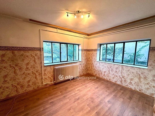 Eladó családi ház, Gödön 85.9 M Ft, 3 szobás