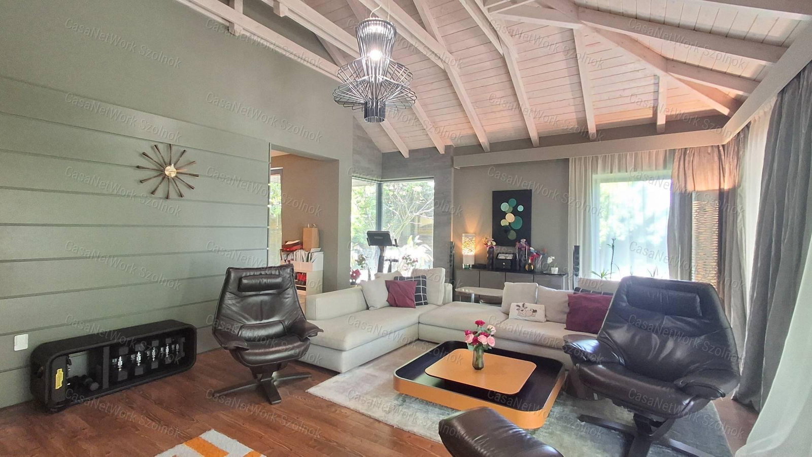 5 bed · 300m² · 265.000.000 ft