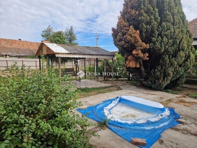 Eladó családi ház, Monoron 39.3 M Ft, 2 szobás