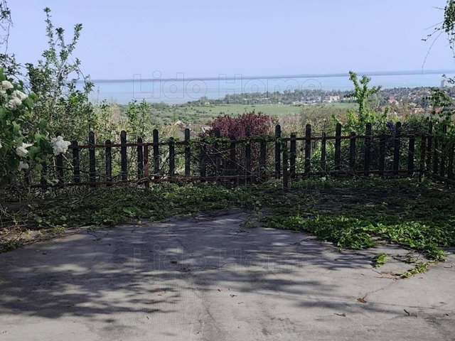 Eladó mezogazdasagi ingatlan, Balatonalmádiban 181.1 M Ft