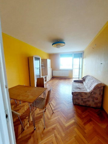 Eladó téglalakás, Tatabányán 39.9 M Ft, 2+1 szobás