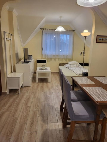 Kiadó családi ház, albérlet, Hajdúszoboszlón 1600 E Ft / hó