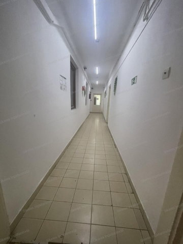 Eladó hotel, Oroszlányban 275 M Ft, 24 szobás