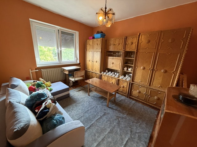 Eladó családi ház, Sárváron 54.99 M Ft, 4 szobás