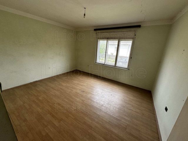 Eladó családi ház, Petriventén 14.9 M Ft, 3 szobás