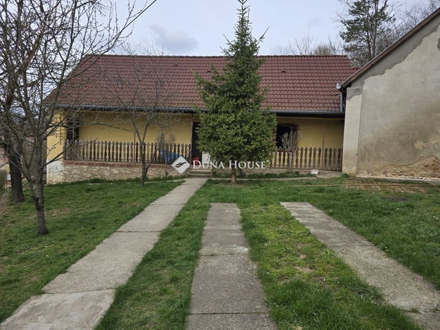 Eladó családi ház, Mecsekpölöskén 29.9 M Ft, 2 szobás