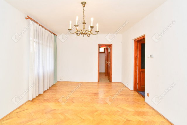 Eladó téglalakás, Szegeden 74 M Ft, 2 szobás