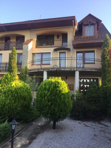 Eladó ikerház, Debrecenben 140 M Ft, 5 szobás