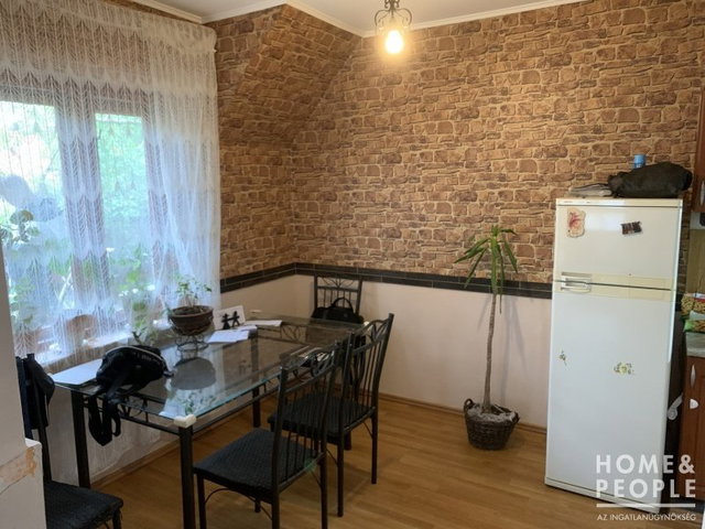Eladó családi ház, Hódmezővásárhelyen 34.8 M Ft, 3 szobás
