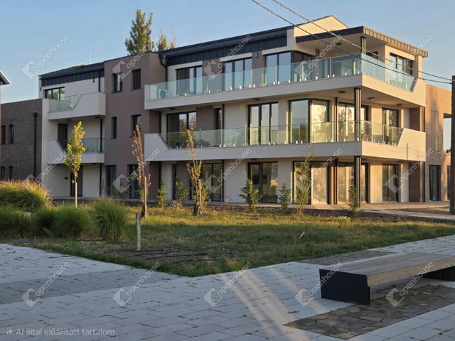 Eladó üzlethelyiség, Gárdonyban 44.5 M Ft, 1 szobás