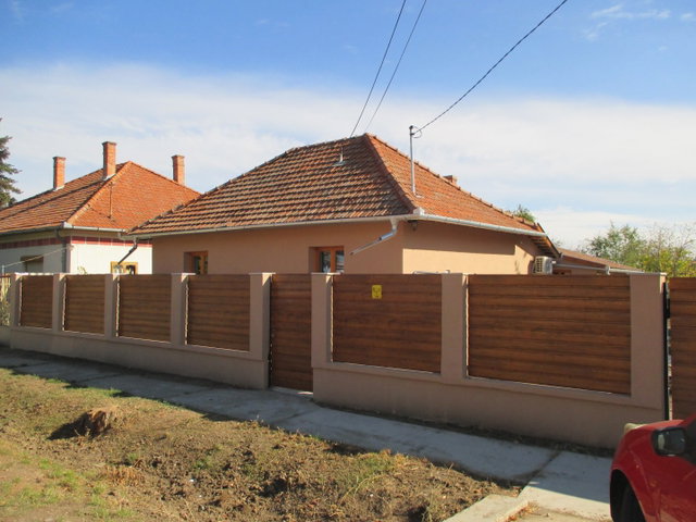Eladó családi ház, Szarvason 28.9 M Ft, 4 szobás