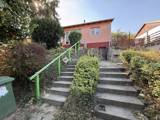 Eladó nyaraló, Kulcson 29.9 M Ft, 2 szobás / költözzbe.hu