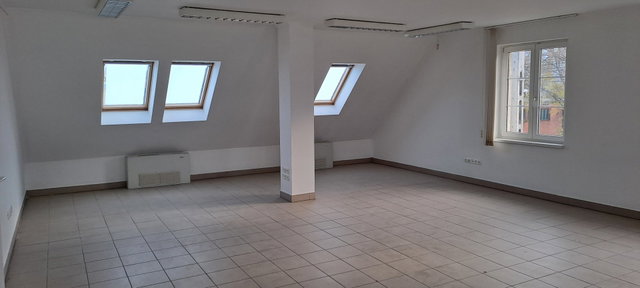Kiadó iroda, Budapesten, IV. kerületben 250 E Ft / hó