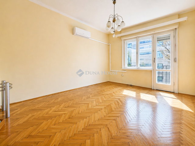 Eladó téglalakás, Budapesten, XI. kerületben, Váli utcában