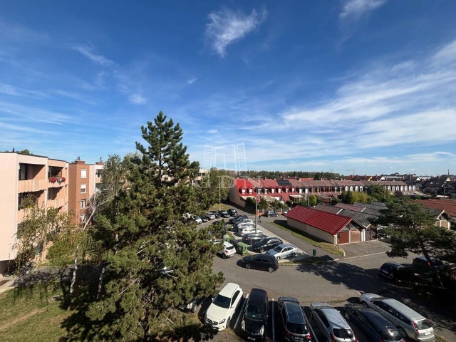 Eladó téglalakás, Szombathelyen 46 M Ft, 2 szobás