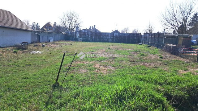 Eladó telek, Csepregen, Vihar utcában 8.5 M Ft