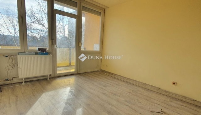 Eladó panellakás, Szombathelyen 43.5 M Ft, 2 szobás
