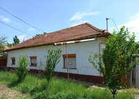 Eladó családi ház