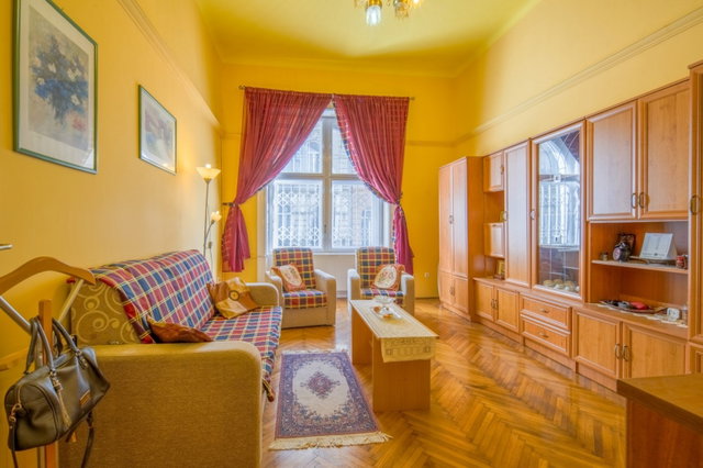 Eladó téglalakás, Budapesten, VII. kerületben, Dembinszky utcában