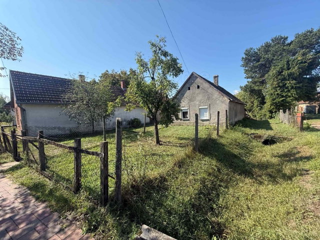 Eladó családi ház, Zalakomáron 7 M Ft, 1 szobás