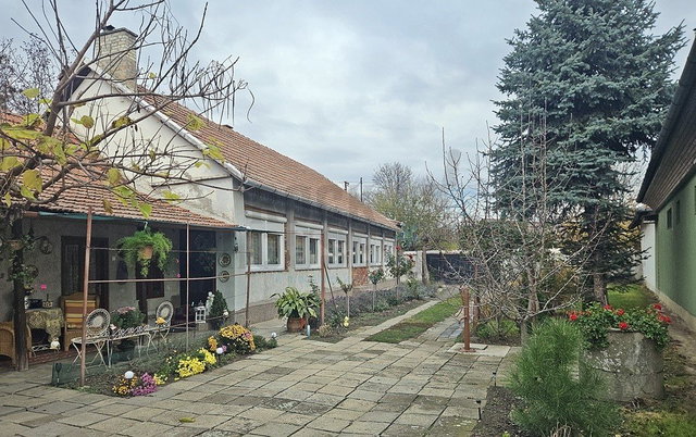 Eladó családi ház, Békésen 38.9 M Ft, 3+1 szobás