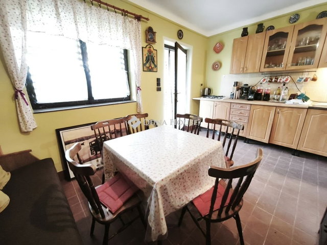 Eladó nyaraló, Adonyban 23 M Ft, 1 szobás / költözzbe.hu