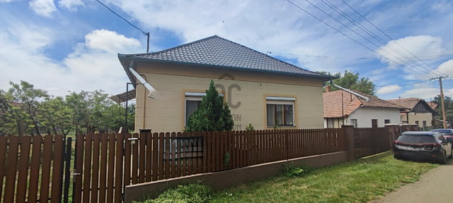 Eladó családi ház, Tiszaörsön 34 M Ft, 3 szobás