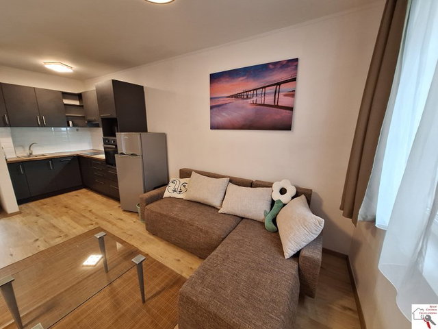Kiadó téglalakás, albérlet, Pécsett 280 E Ft / hó, 3 szobás