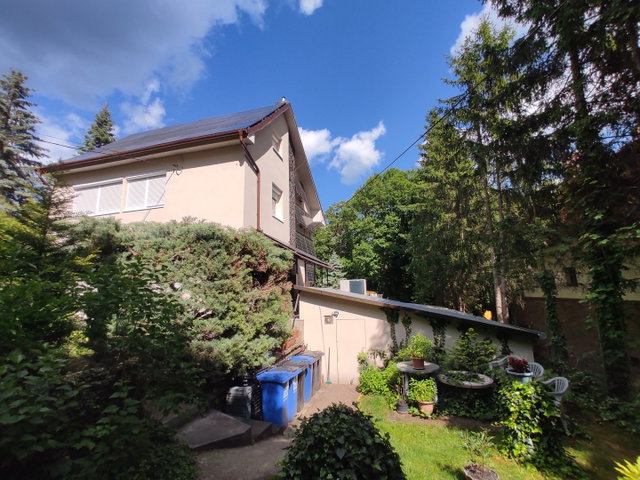 Eladó üzlethelyiség, Gyöngyösön 190 M Ft, 5+1 szobás
