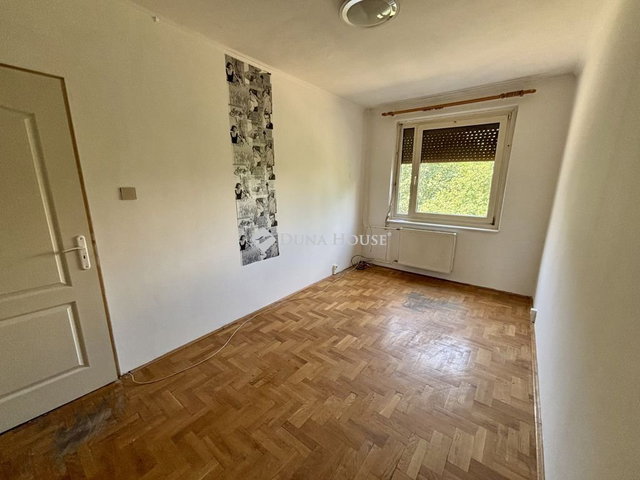 Eladó panellakás, Tatabányán, Gábor Áron utcában 47.9 M Ft