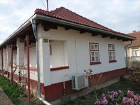 Eladó családi ház