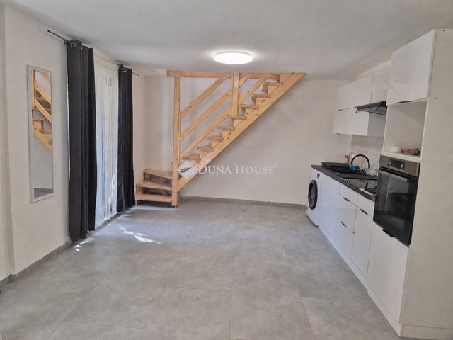 Eladó családi ház, Budapesten, XX. kerületben 54.999 M Ft