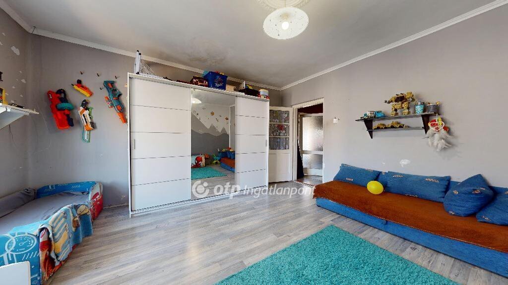 3 bed · 100m² · 33.900.000 ft