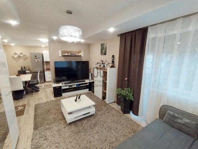 Eladó téglalakás, Nyíregyházán 70.99 M Ft, 4 szobás
