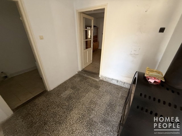 Eladó családi ház, Üllésen 16.3 M Ft, 3 szobás