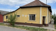 Eladó családi ház, Kiskunfélegyházán 34.99 M Ft, 1 szobás
