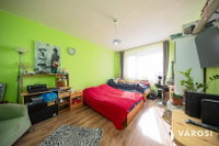 Eladó panellakás, Szegeden 41.99 M Ft, 2 szobás