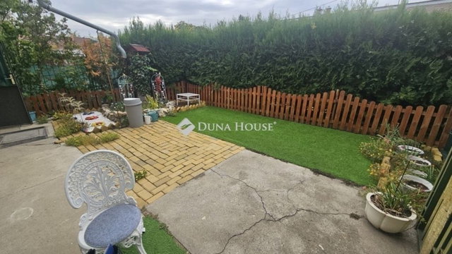 Eladó családi ház, Budapesten, XV. kerületben 96.9 M Ft