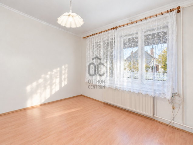 Eladó családi ház, Halásztelken 84 M Ft, 5 szobás