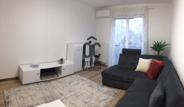 Kiadó panellakás, albérlet, Budaörsön 250 E Ft / hó, 2 szobás