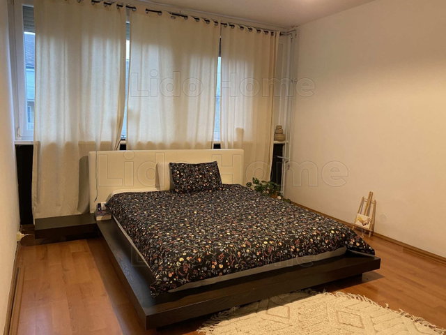 Eladó panellakás, Balatonalmádiban 58 M Ft, 2 szobás