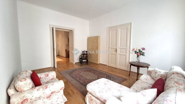 Kiadó téglalakás, albérlet, Budapesten, V. kerületben, 3 szobás