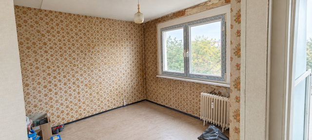 Eladó panellakás, Várpalotán 47 M Ft, 2+1 szobás