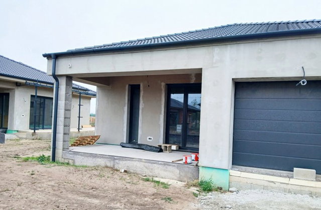 Eladó családi ház, Újlengyelen 140 M Ft, 4 szobás
