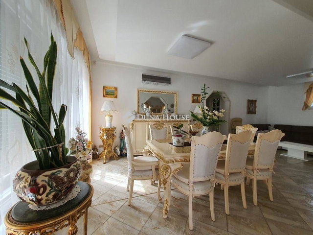 Eladó családi ház, Szombathelyen, Szőlős utcában 125 M Ft