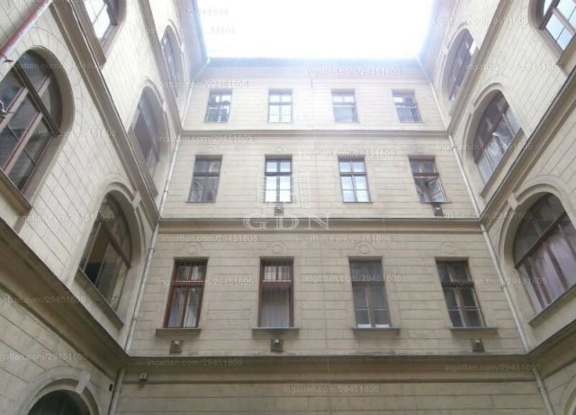 Eladó téglalakás, Budapesten, VI. kerületben 99.9 M Ft, 2 szobás